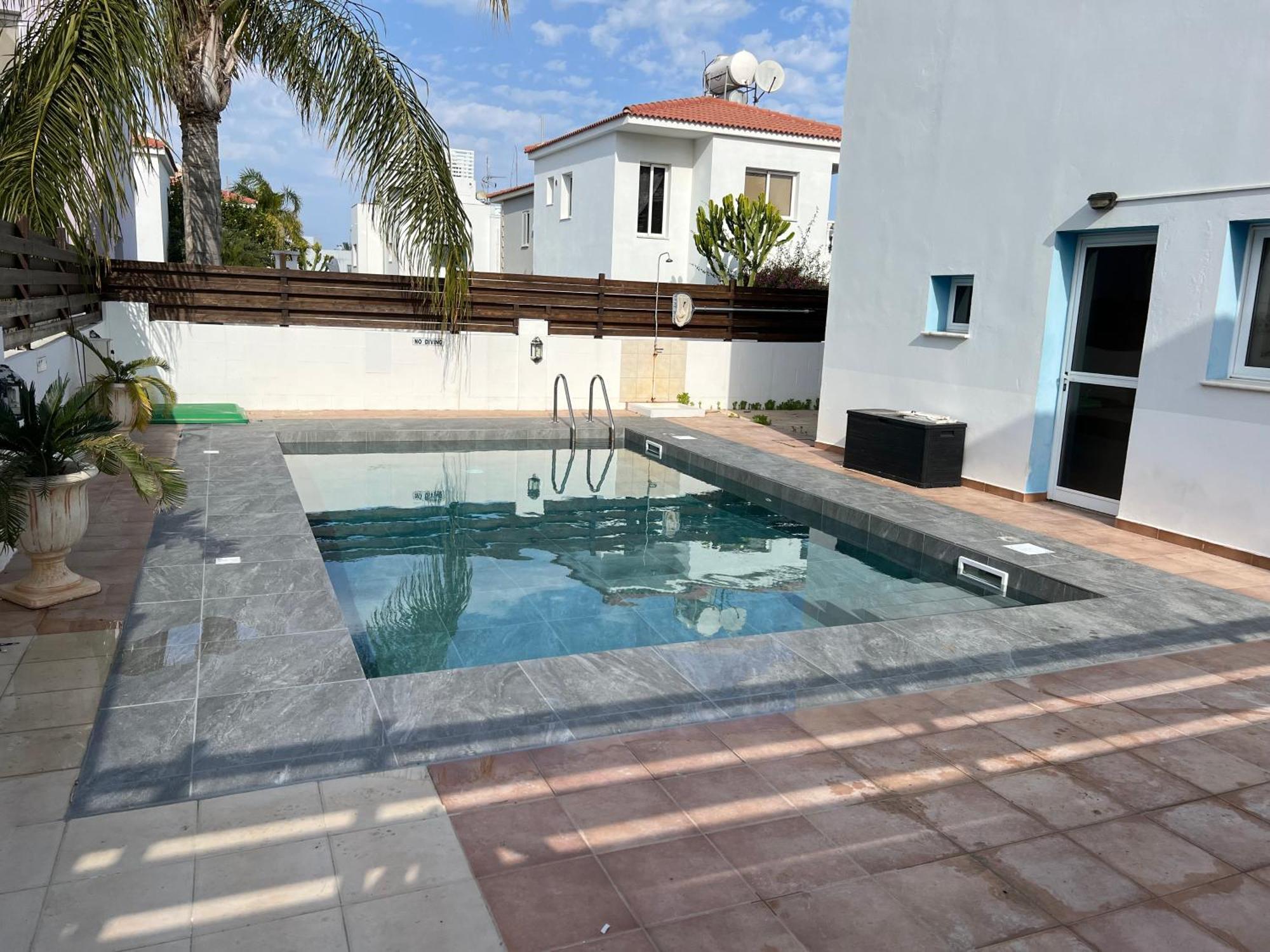 Villa Emiliana Paralimni Bagian luar foto