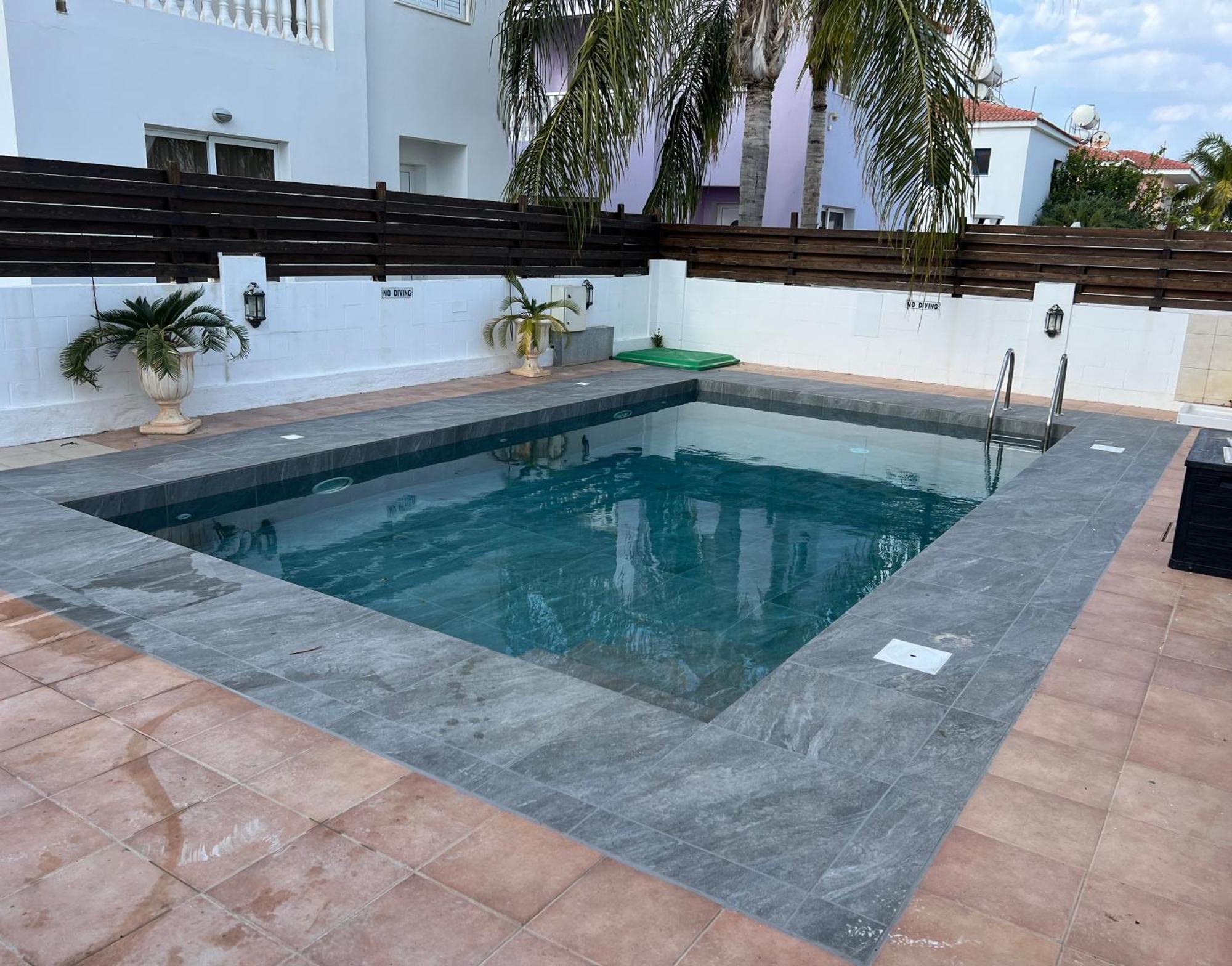 Villa Emiliana Paralimni Bagian luar foto