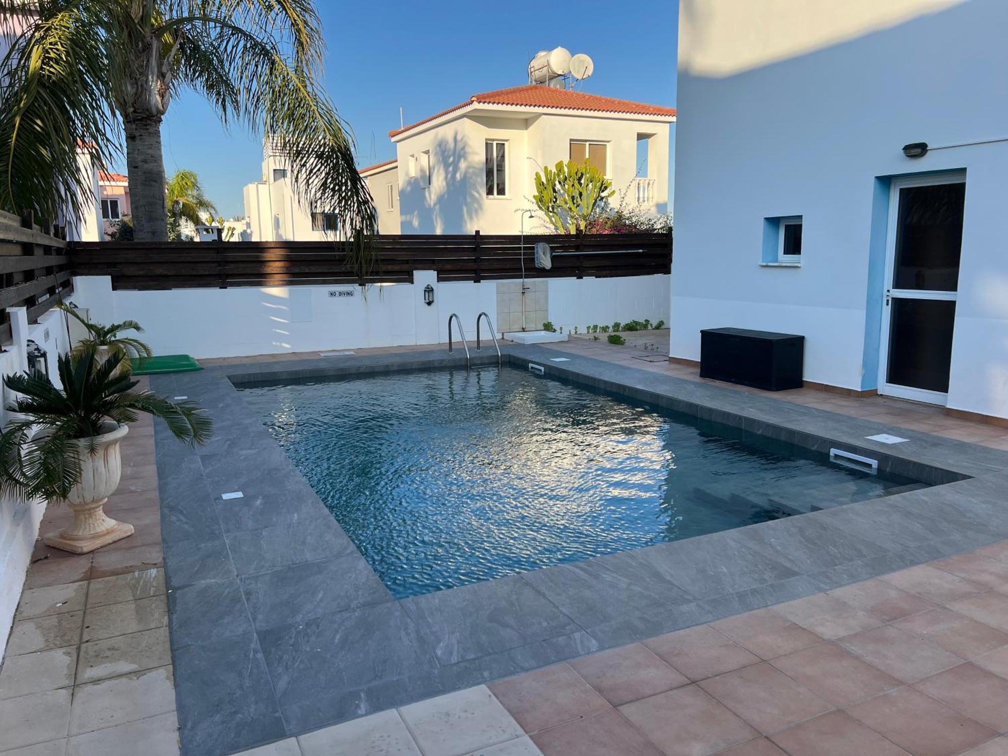 Villa Emiliana Paralimni Bagian luar foto