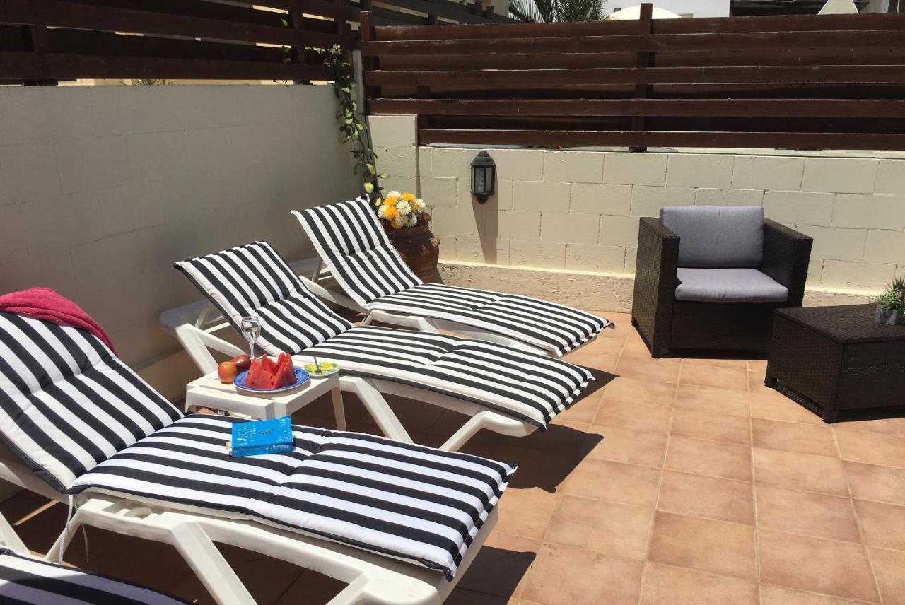 Villa Emiliana Paralimni Bagian luar foto